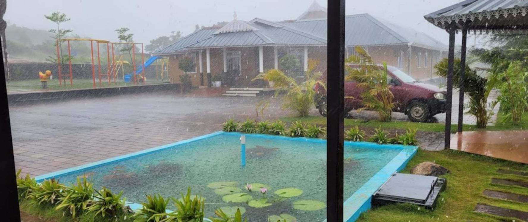 Misty Green Hills Parks & Resorts Kondotty Esterno foto