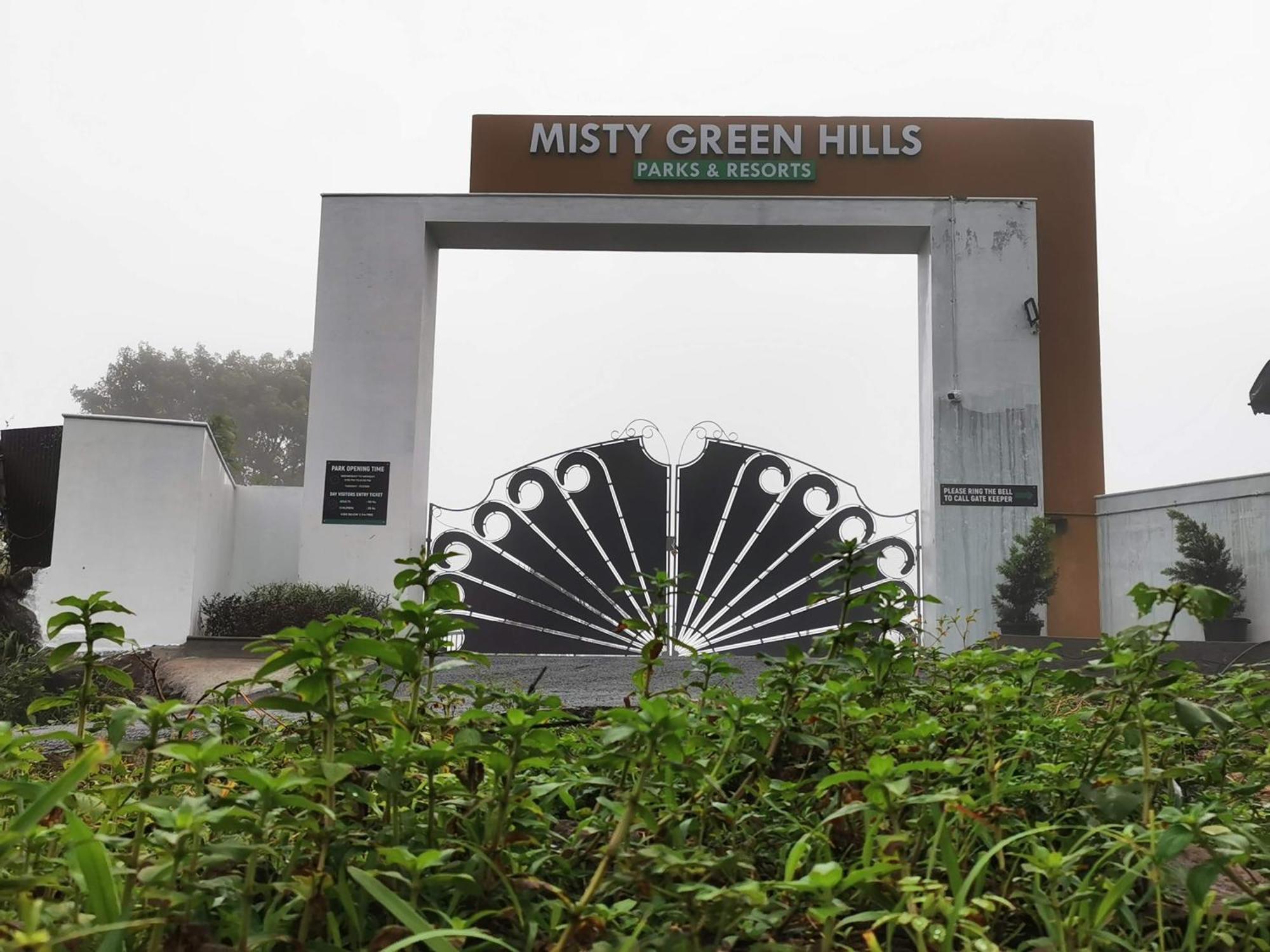 Misty Green Hills Parks & Resorts Kondotty Esterno foto