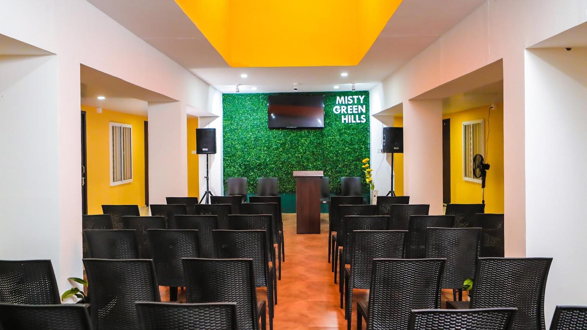 Misty Green Hills Parks & Resorts Kondotty Esterno foto