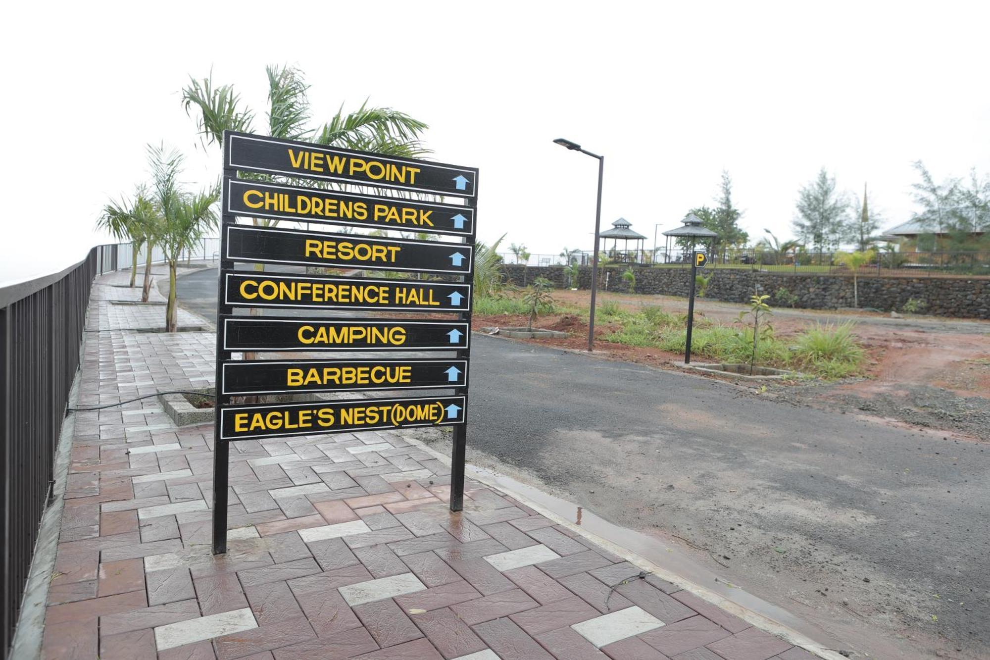 Misty Green Hills Parks & Resorts Kondotty Esterno foto